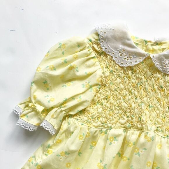 Vintage floral eyelet collar smocked dress 2/3T - Picture 2 of 6